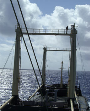 Changing topping lifts on the booms
